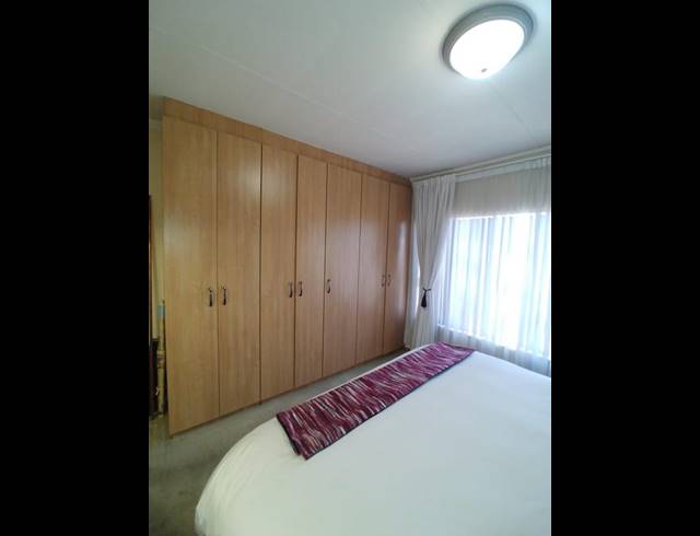 2 BEDROOM TOWNHOUSE FOR SALE IN DALPARK EXT 1